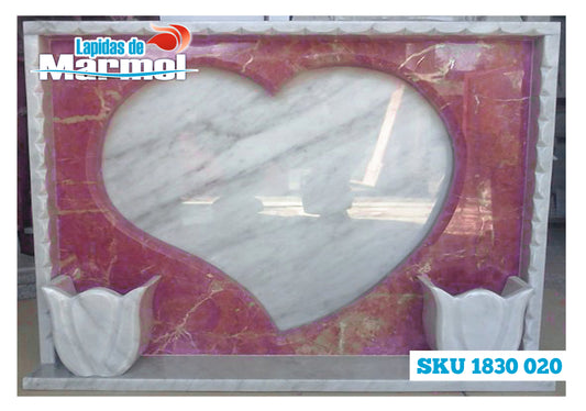 Lapida de Marmol Enmarcada Corazon